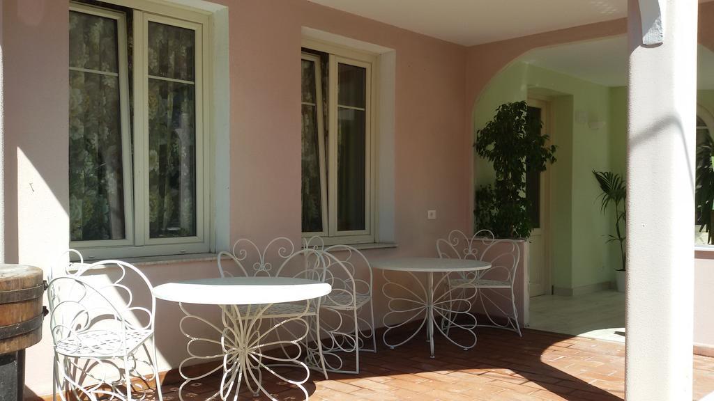 Hotel La Scogliera Bordighera Exteriör bild